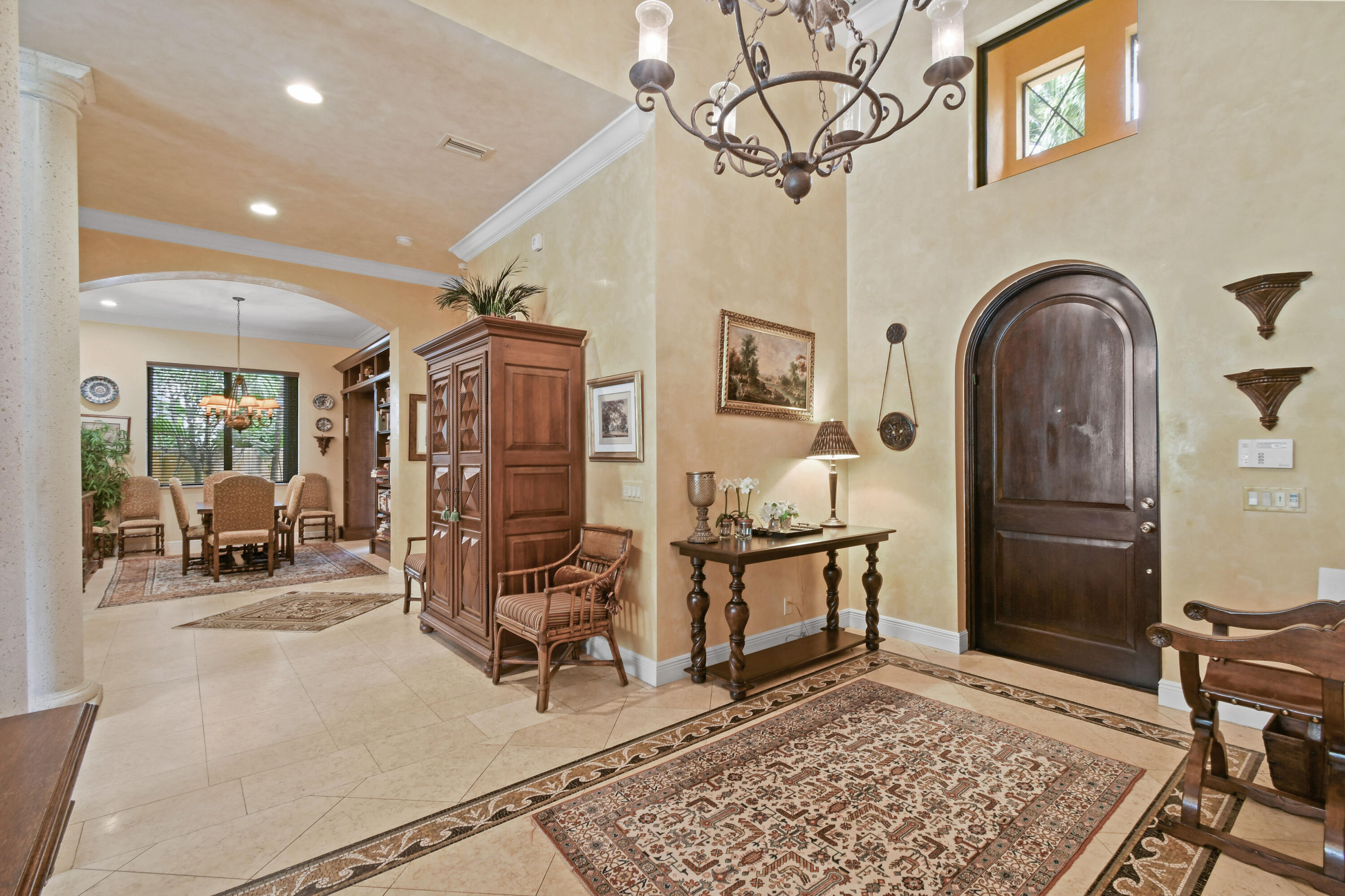 147 Segovia Way