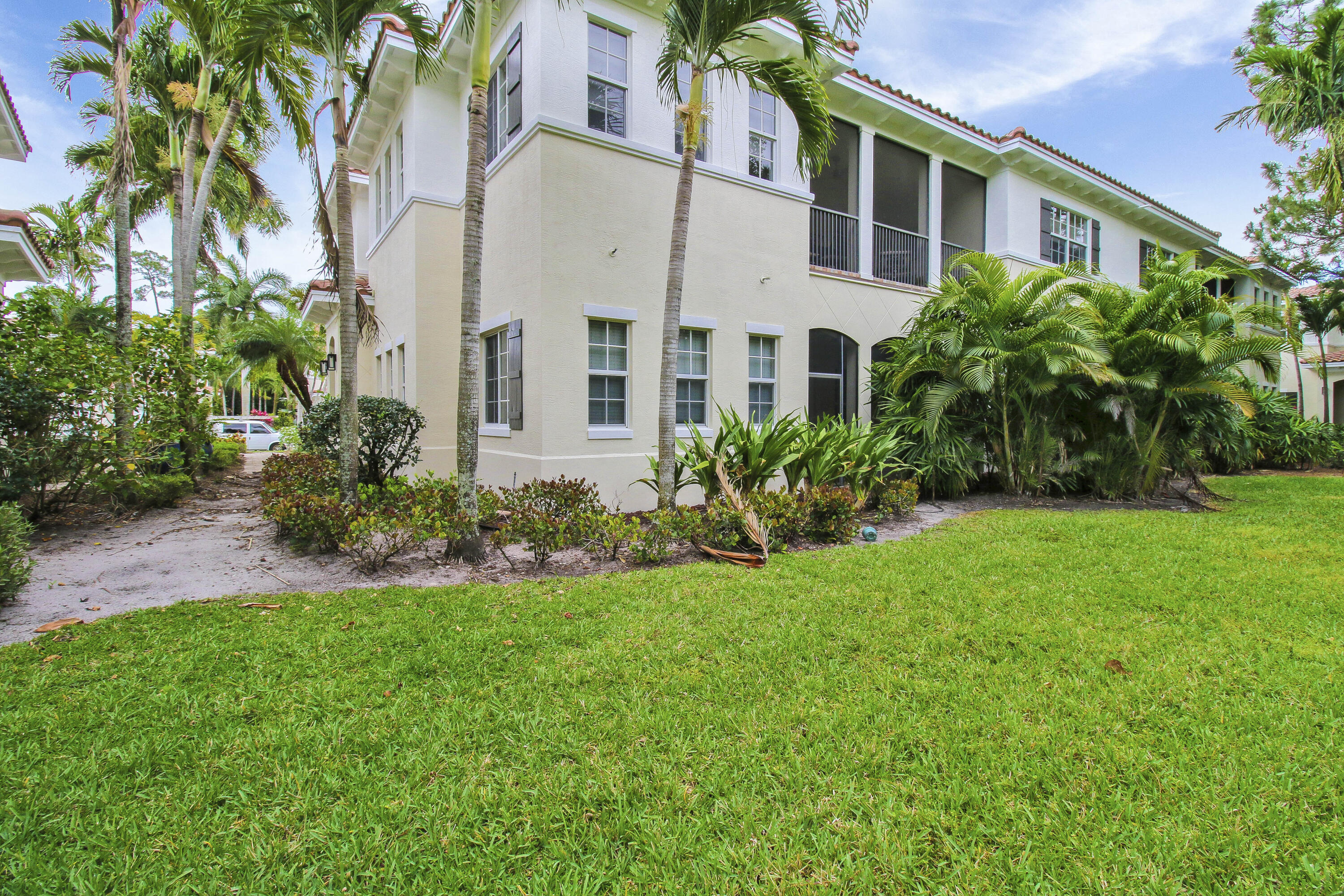 349 Chambord Terrace