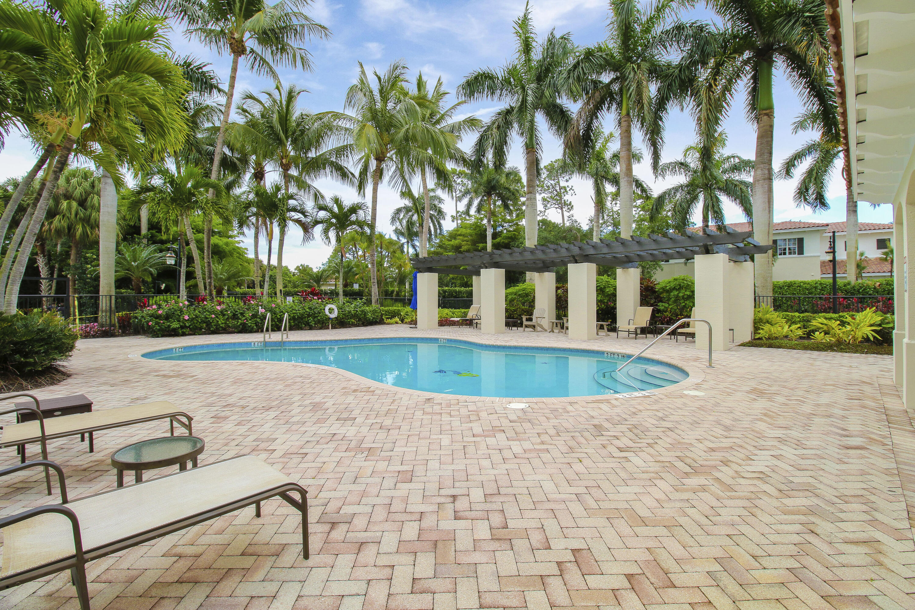 349 Chambord Terrace