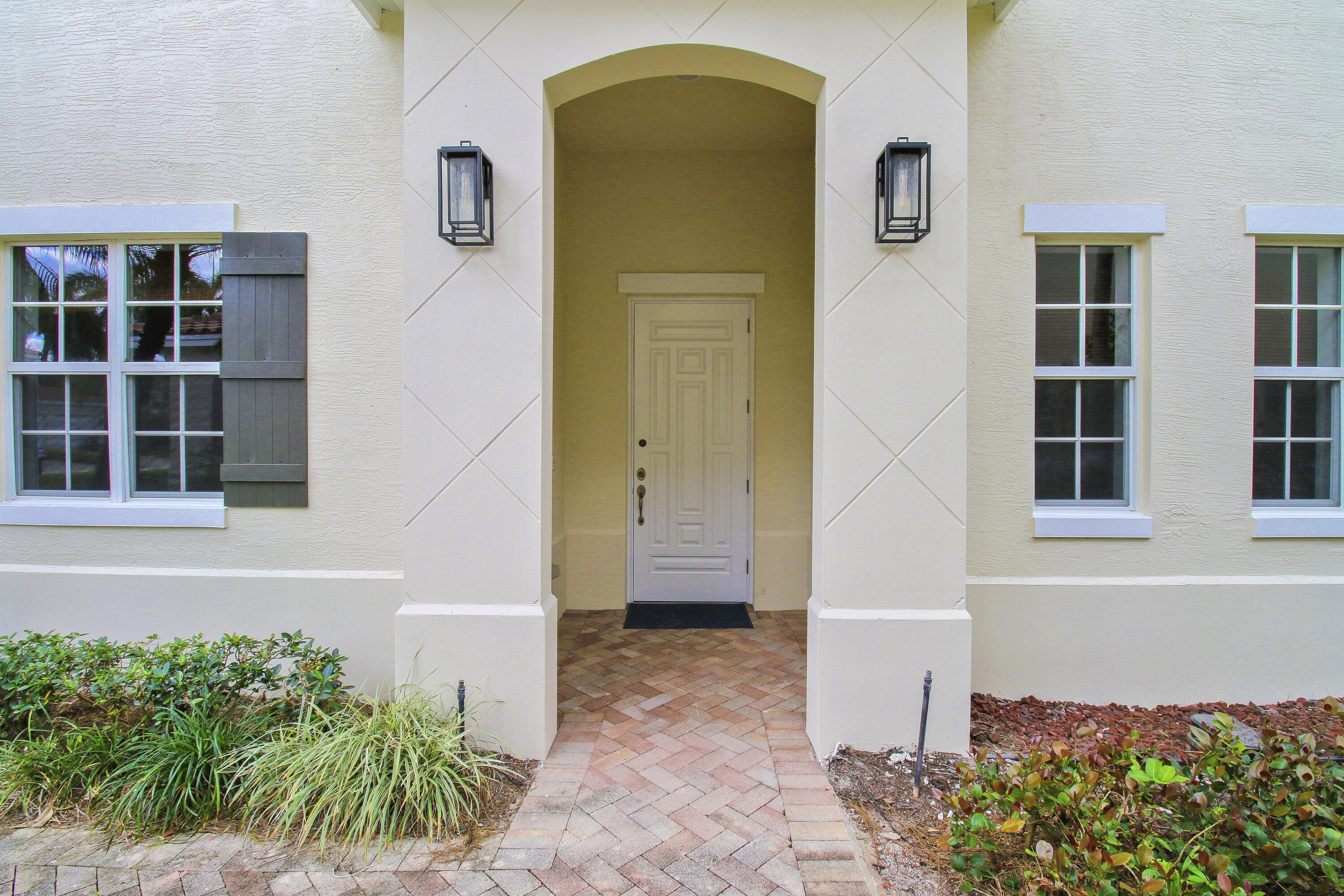 349 Chambord Terrace