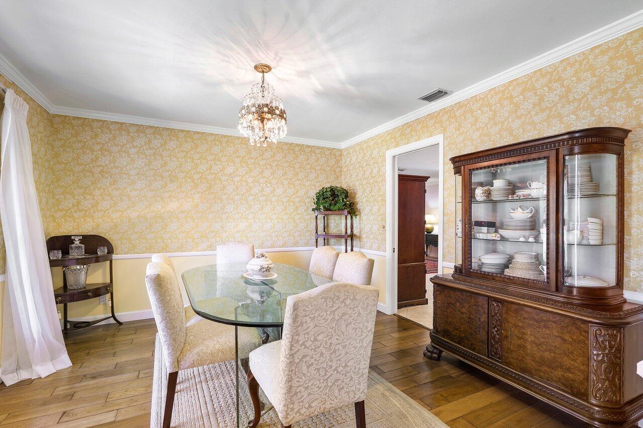 60 Yacht Club Place
