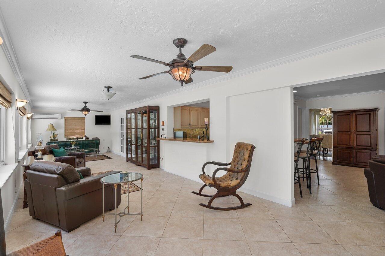 60 Yacht Club Place