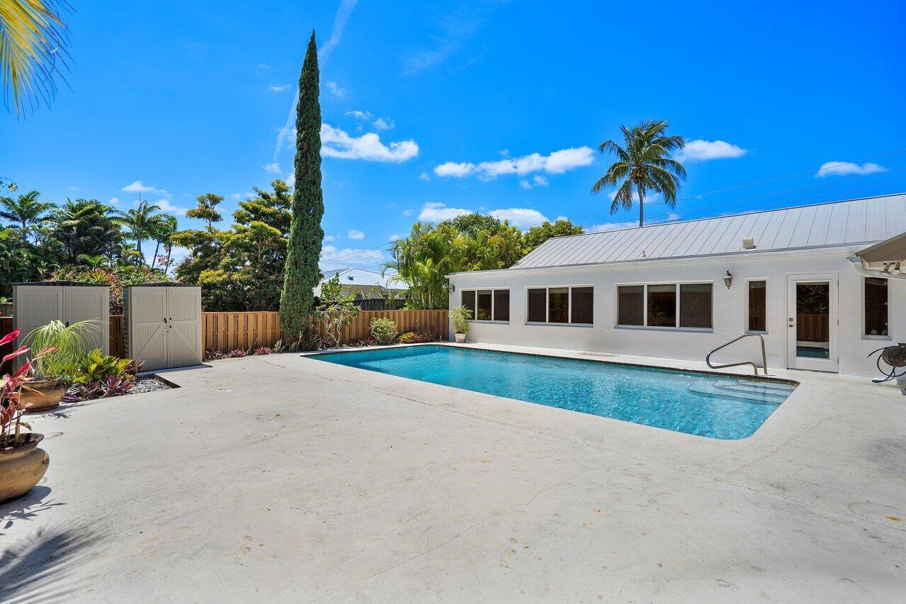 60 Yacht Club Place
