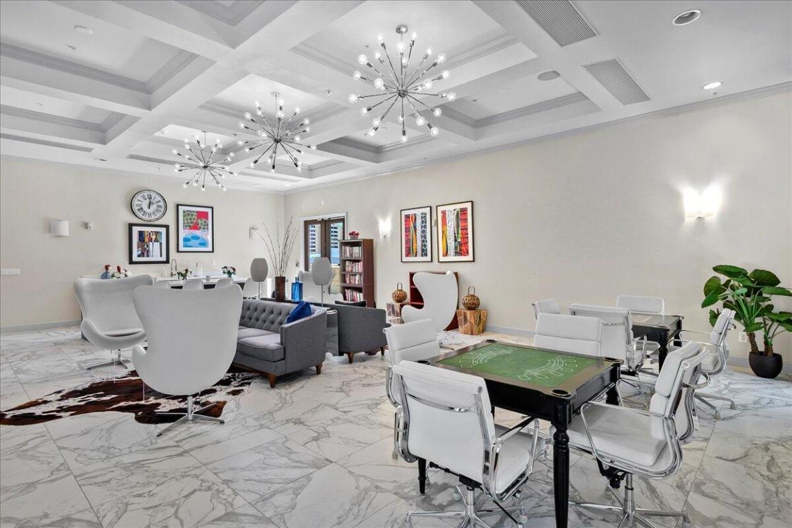 600 S Dixie Highway 656