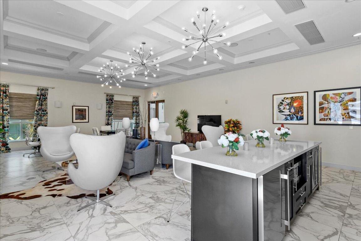 600 S Dixie Highway 656