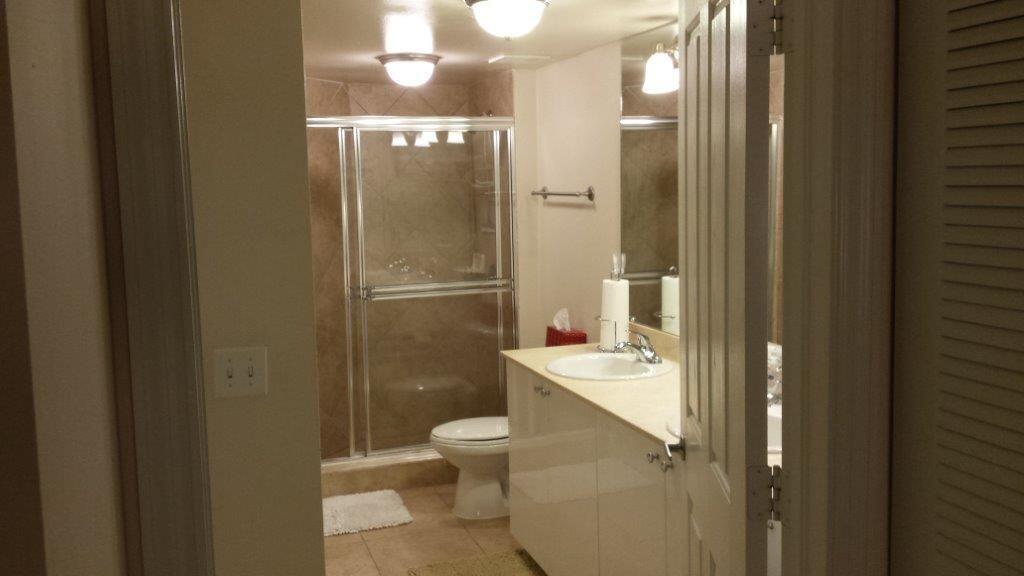 600 S Dixie Highway 656