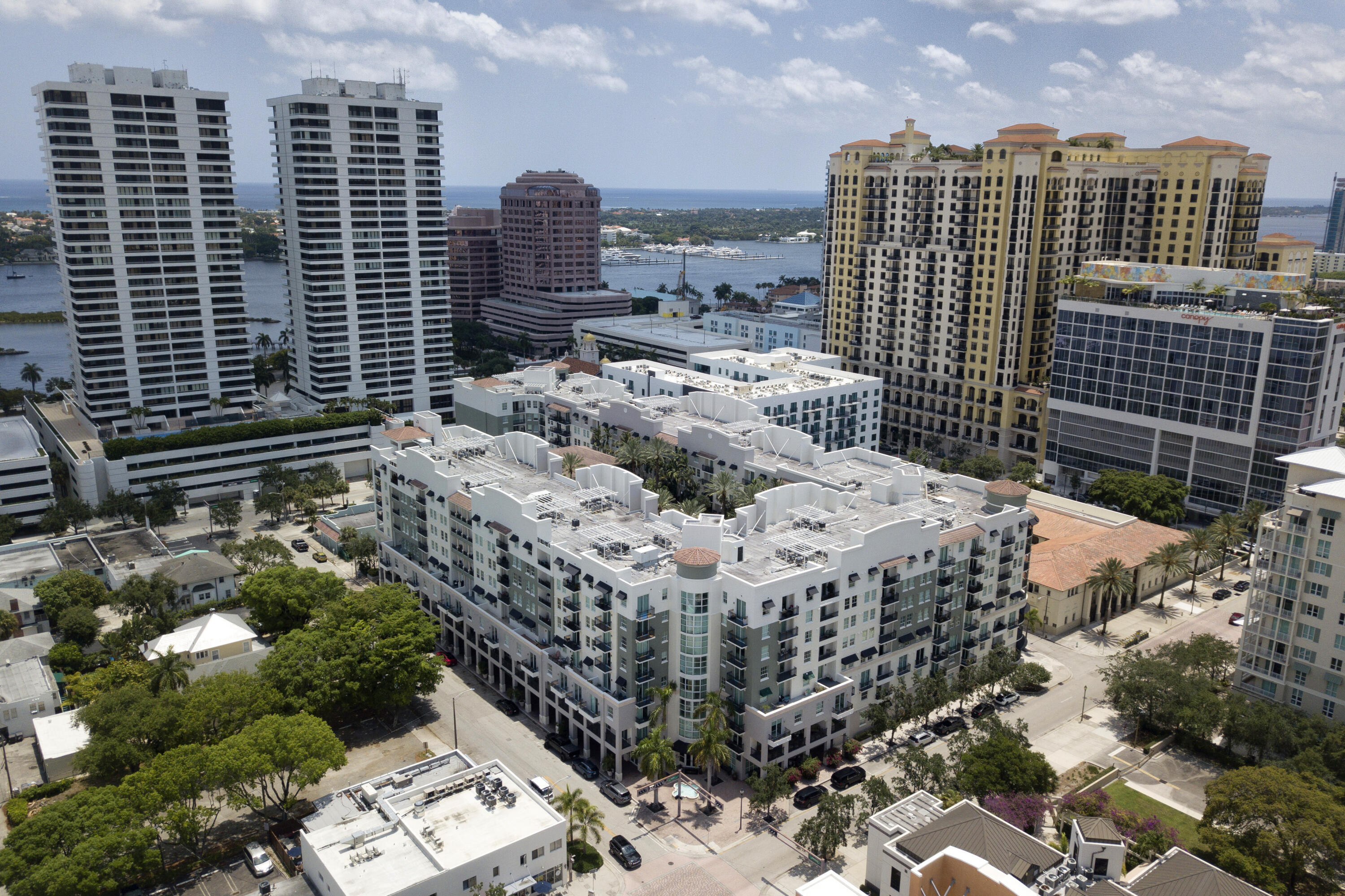 600 S Dixie Highway 656