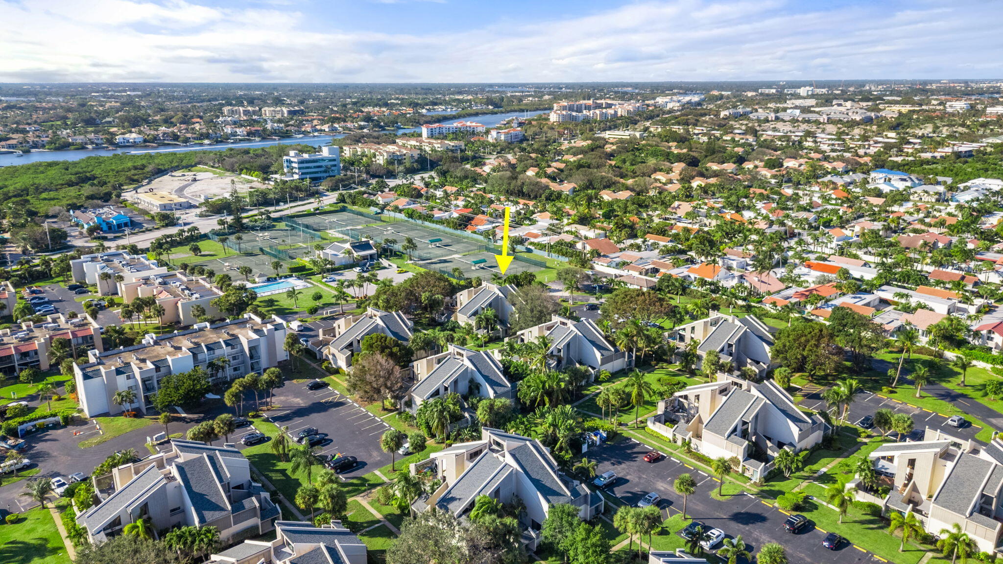 1605 S Us Highway 1 1a