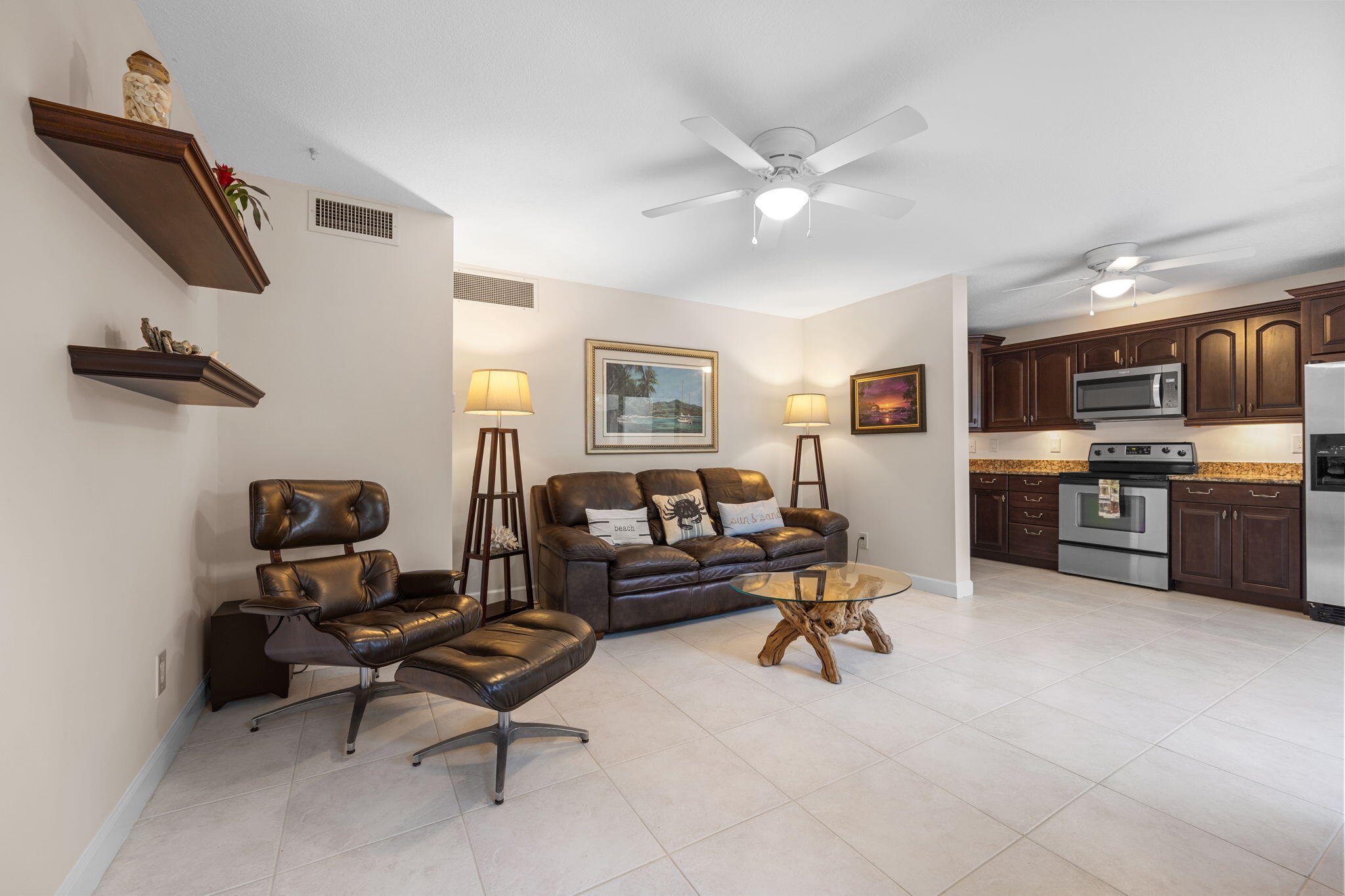 1605 S Us Highway 1 1a