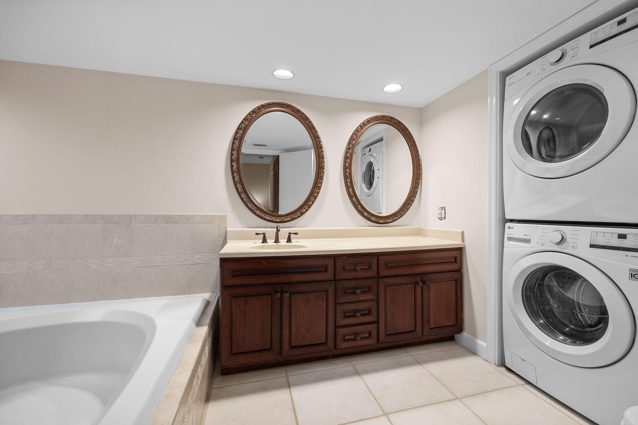 1605 S Us Highway 1 1a