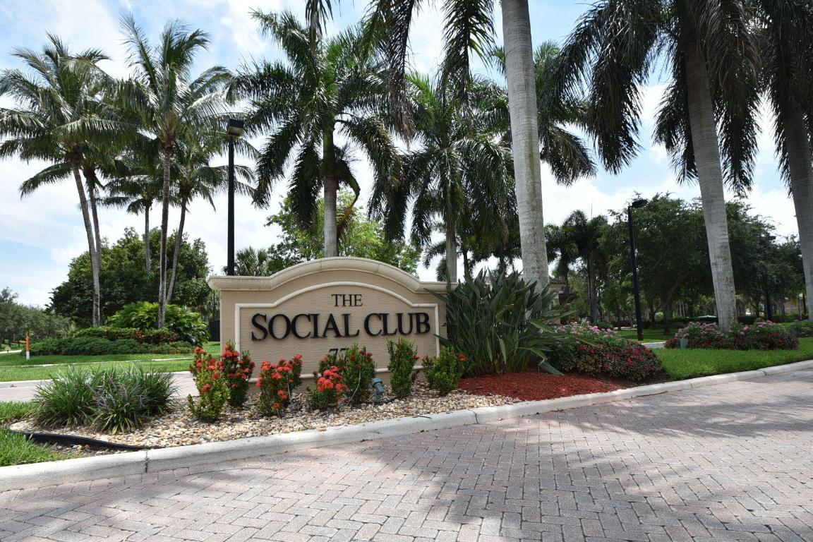 8218 Sandpiper Glen Drive