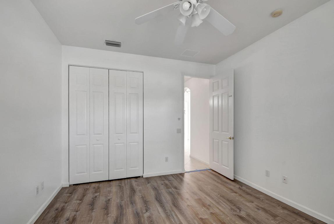 8218 Sandpiper Glen Drive