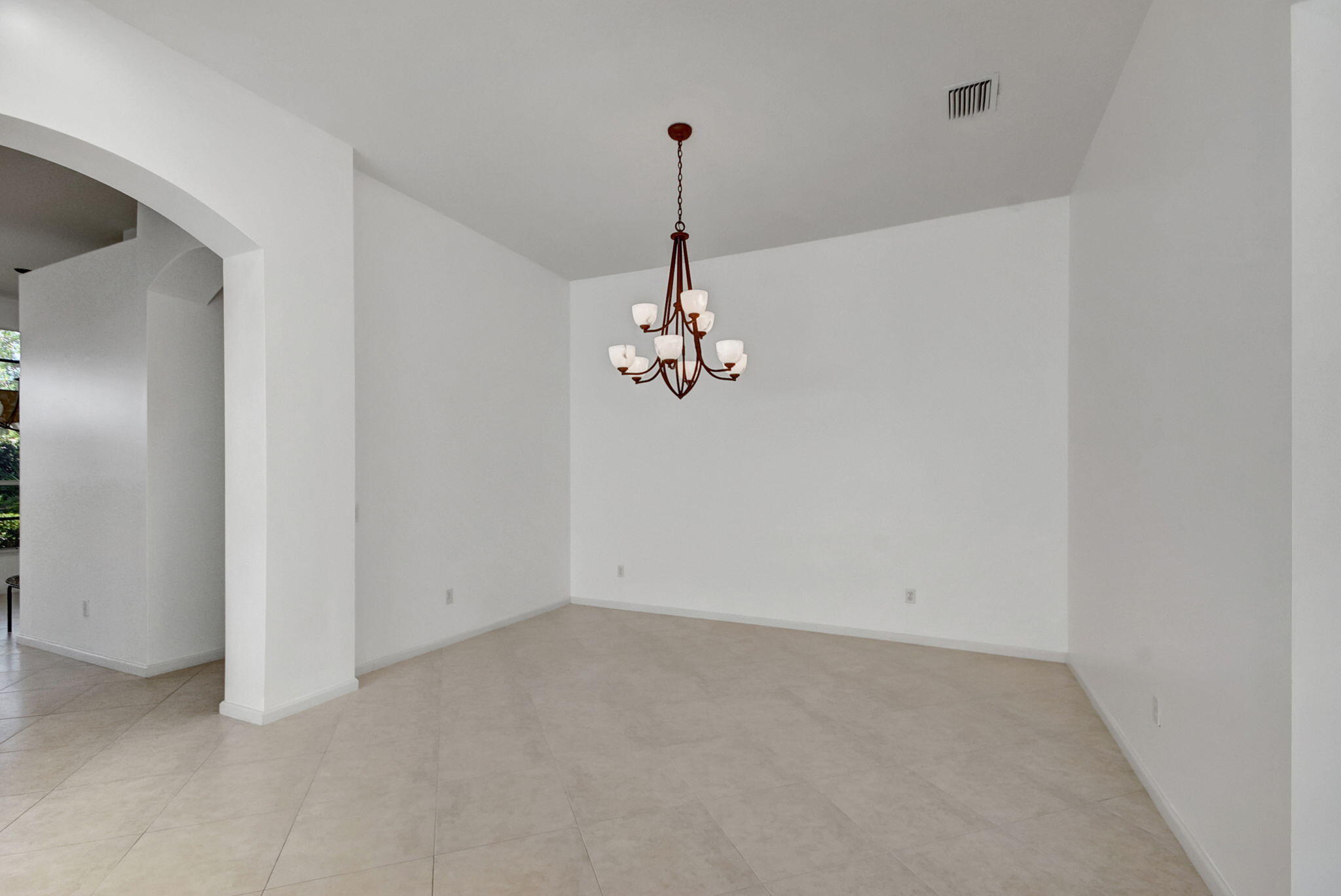 8218 Sandpiper Glen Drive