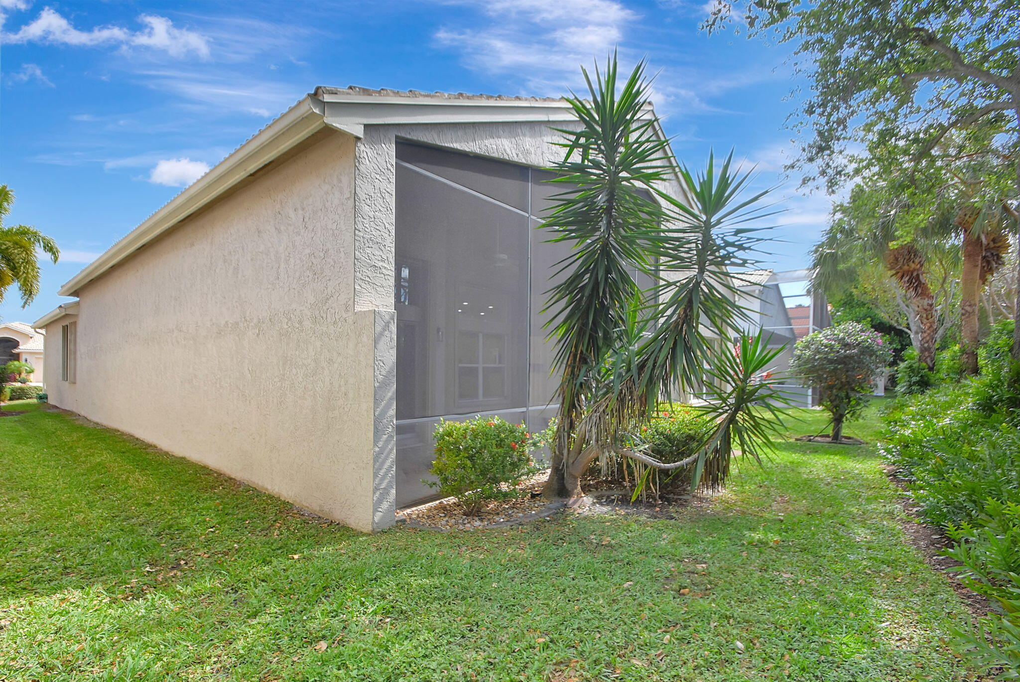 8218 Sandpiper Glen Drive