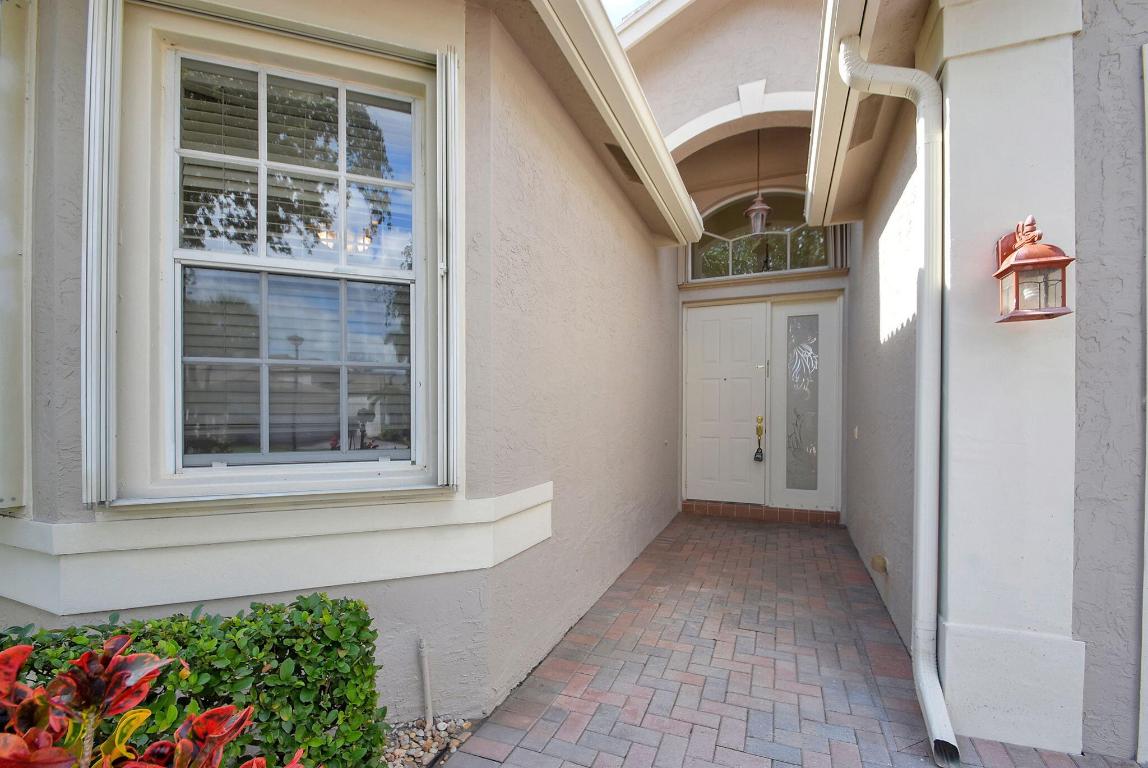 8218 Sandpiper Glen Drive