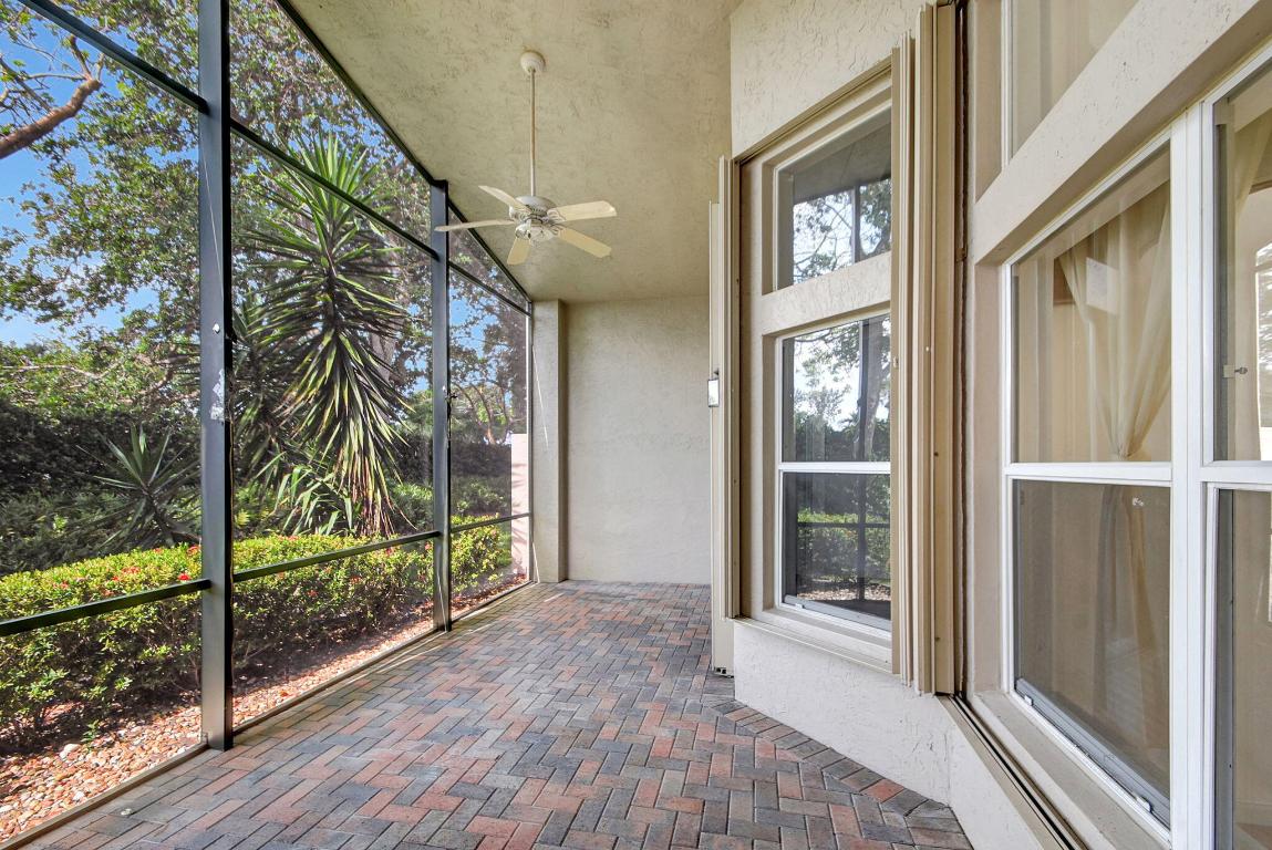 8218 Sandpiper Glen Drive