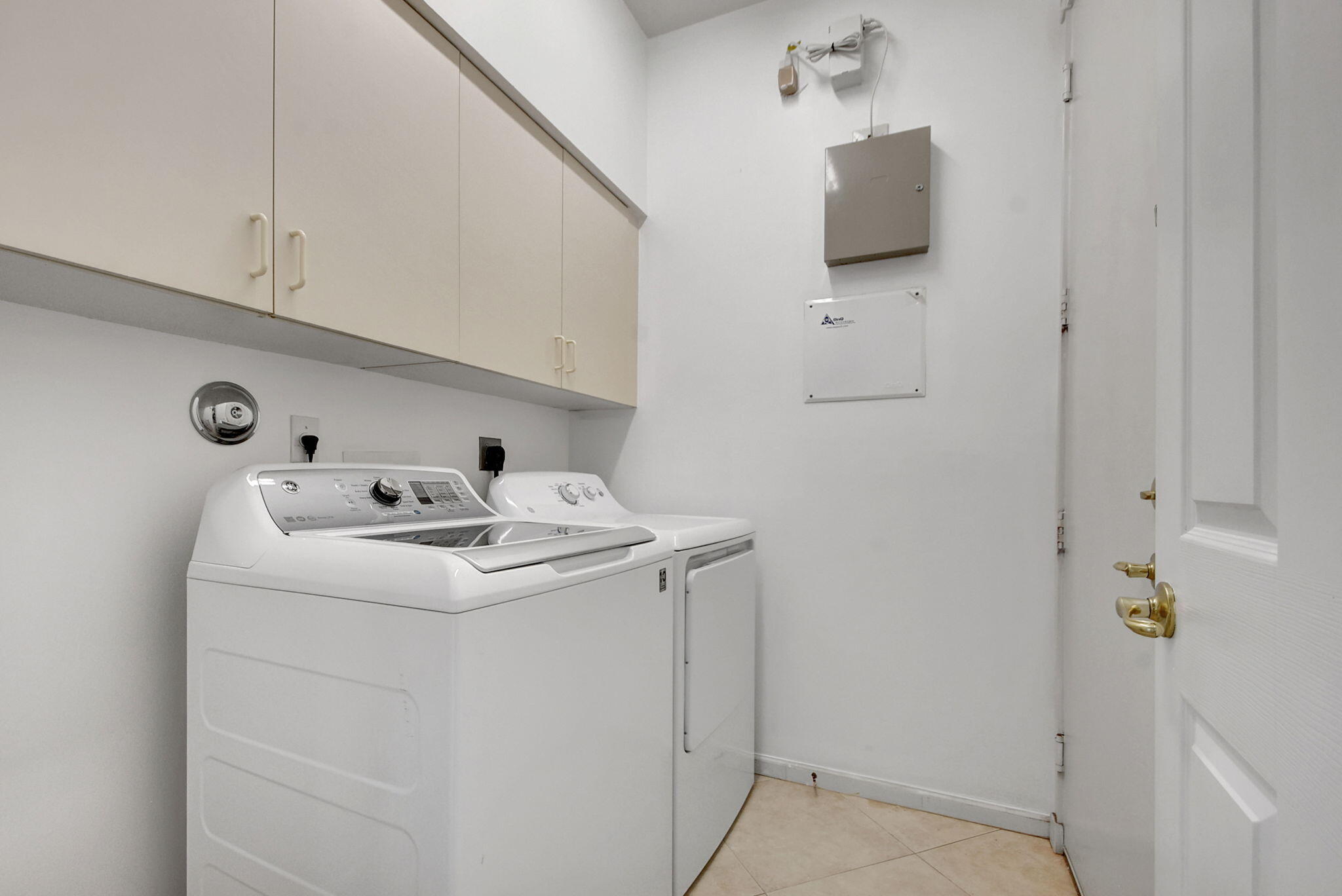 8218 Sandpiper Glen Drive