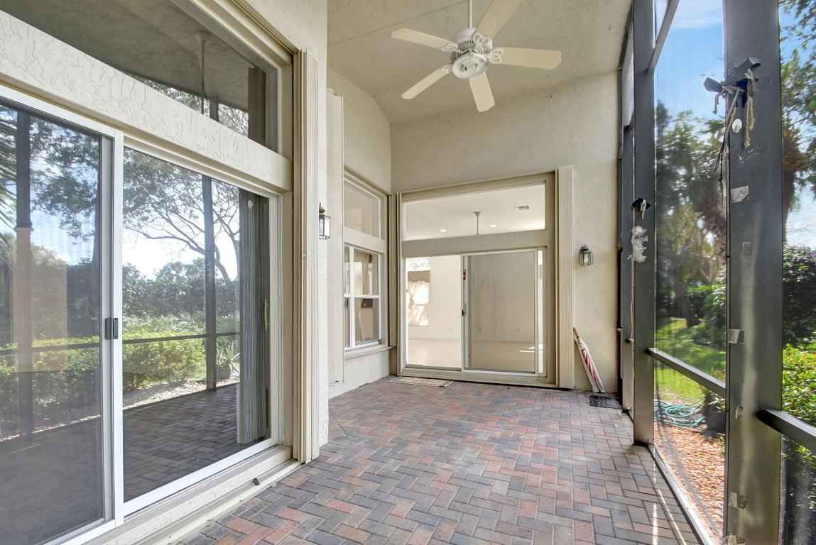 8218 Sandpiper Glen Drive