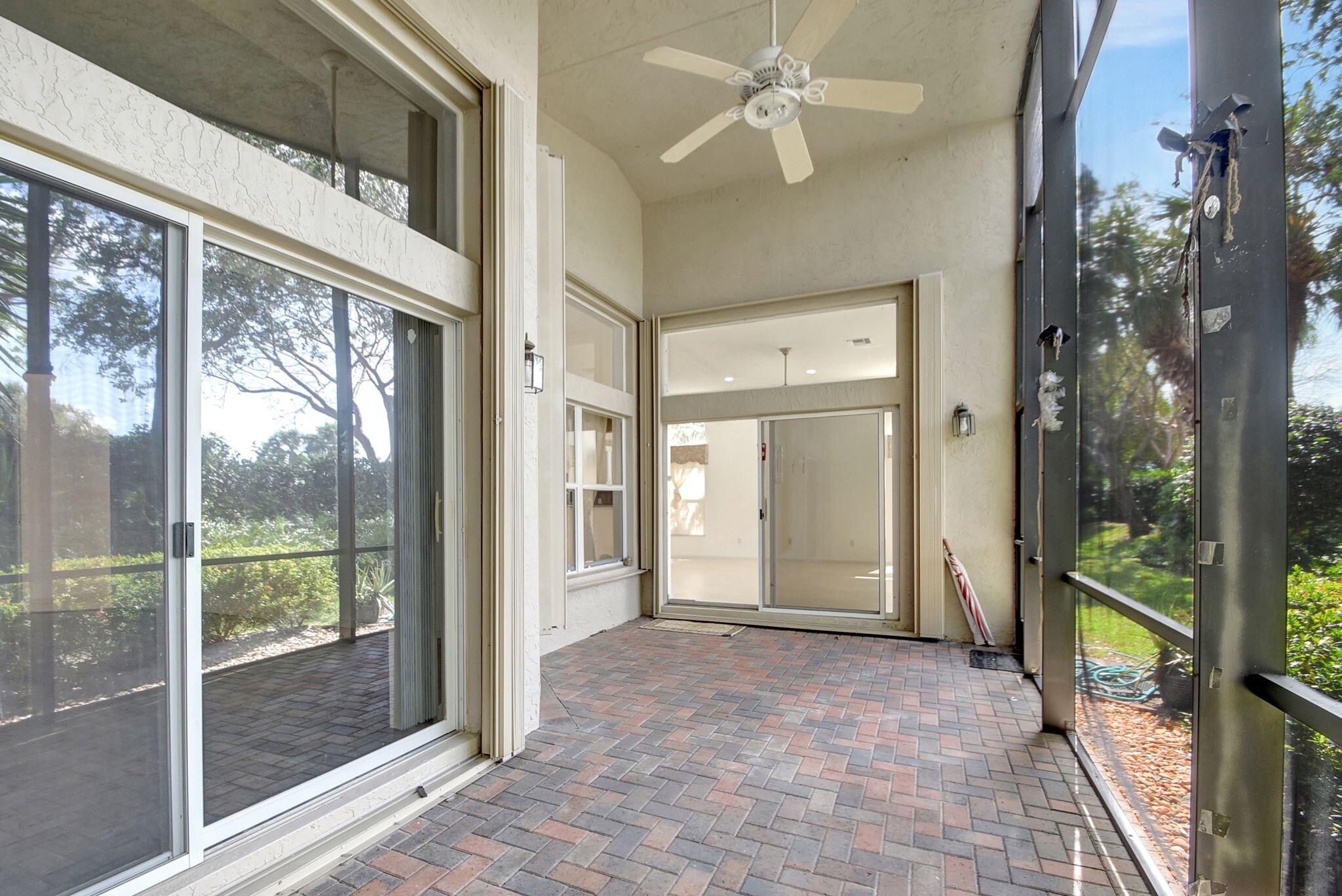 8218 Sandpiper Glen Drive