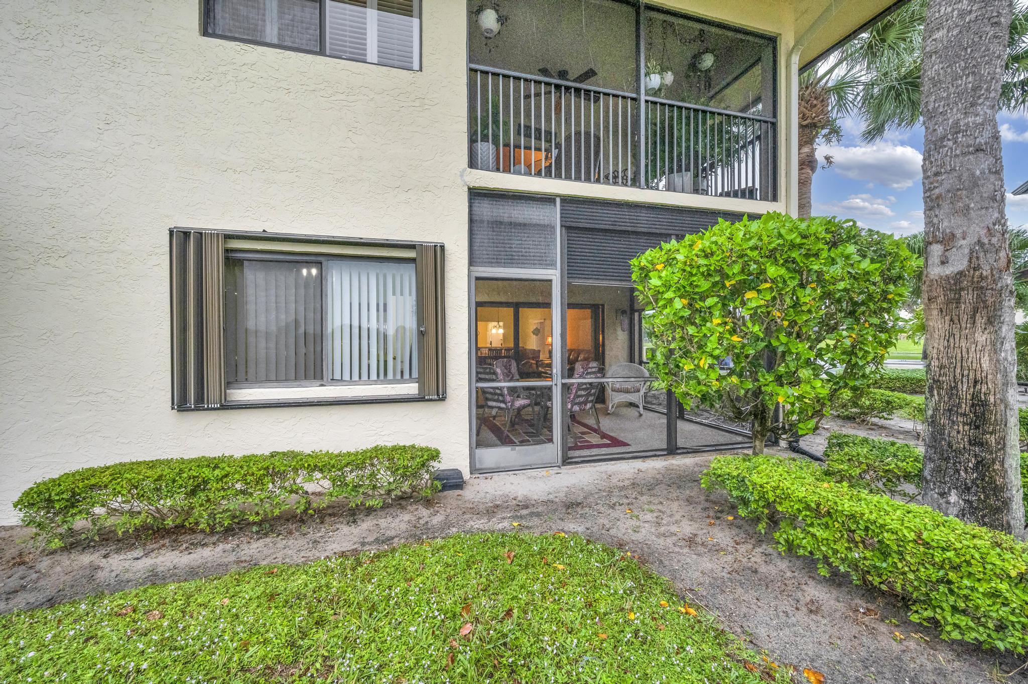 6303 SE Williamsburg Drive 101