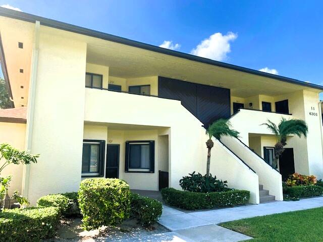 6303 SE Williamsburg Drive 101