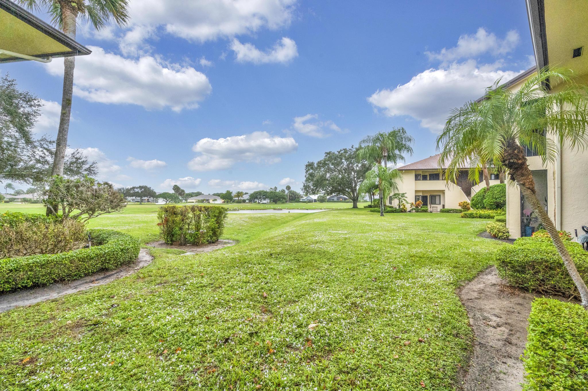 6303 SE Williamsburg Drive 101