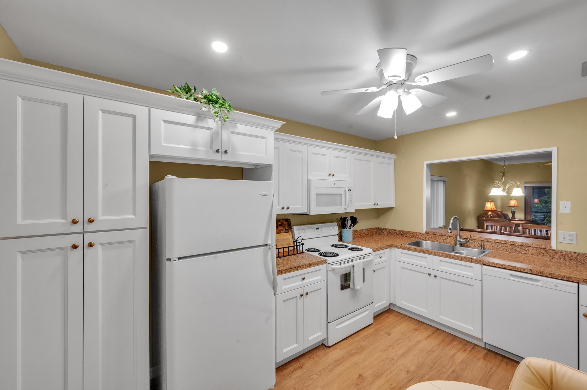 6303 SE Williamsburg Drive 101