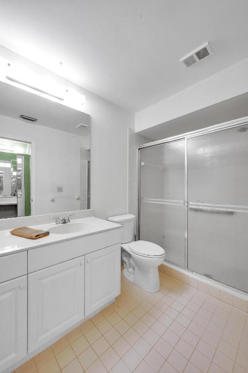 6303 SE Williamsburg Drive 101