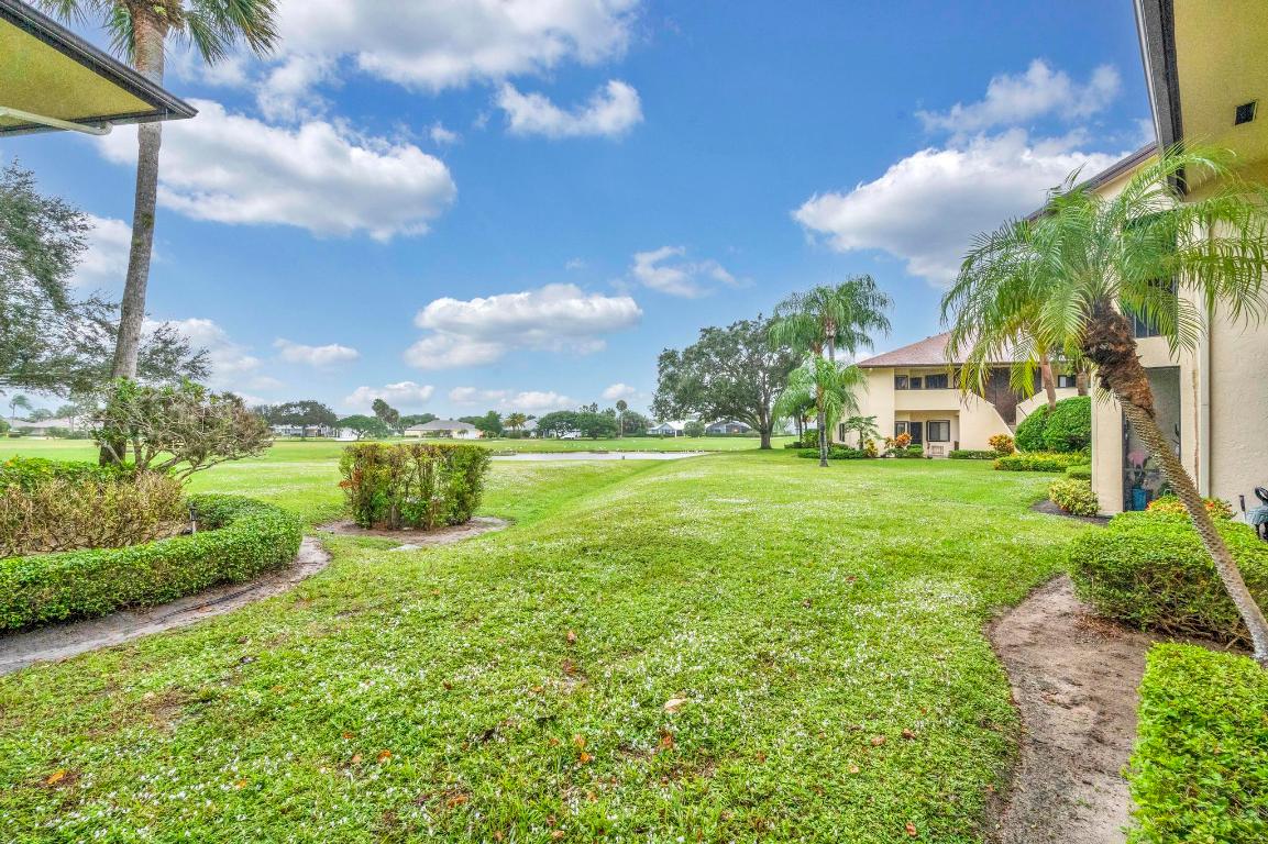 6303 SE Williamsburg Drive 101