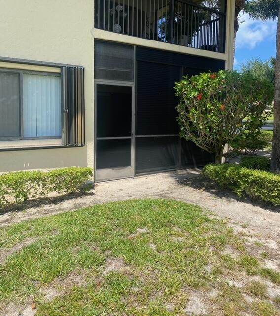 6303 SE Williamsburg Drive 101