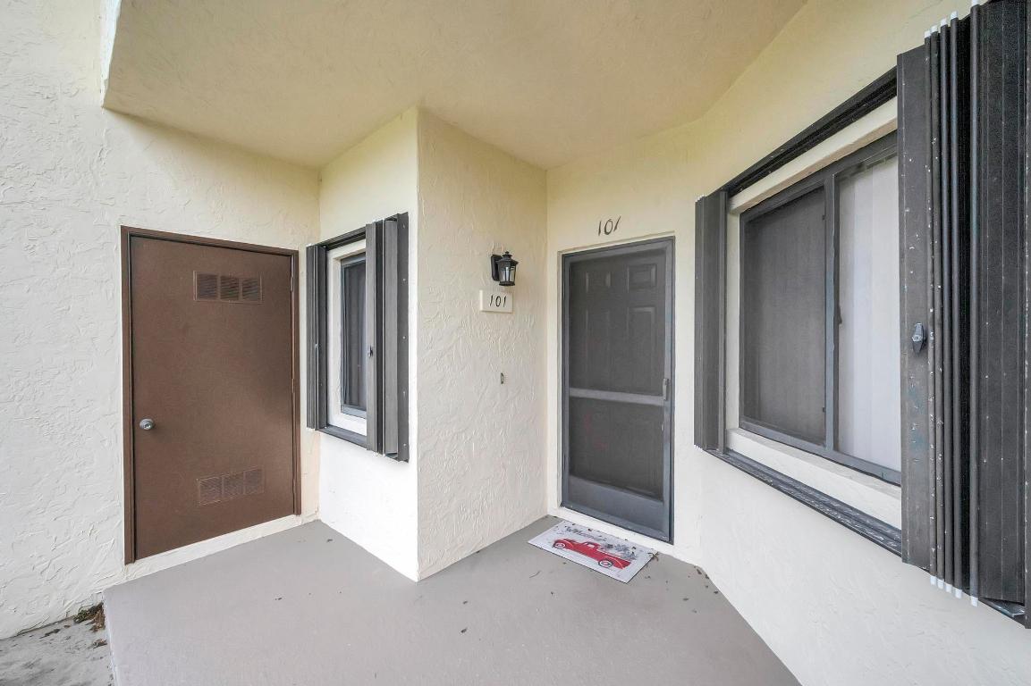 6303 SE Williamsburg Drive 101