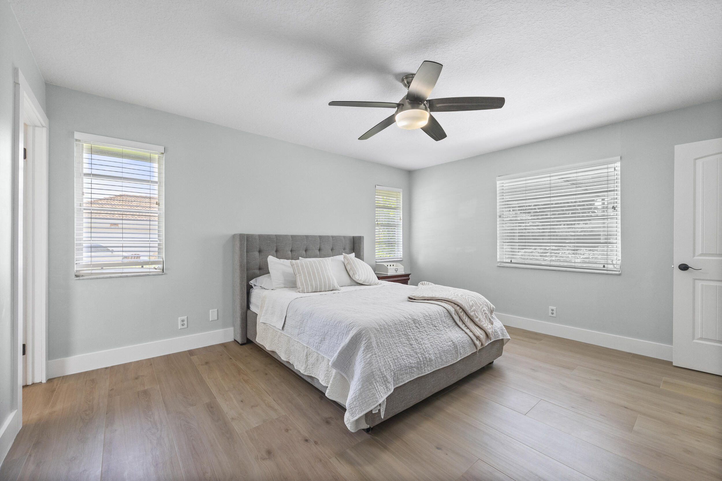 10 SE Splitrail Circle