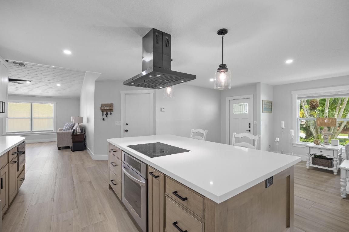 10 SE Splitrail Circle