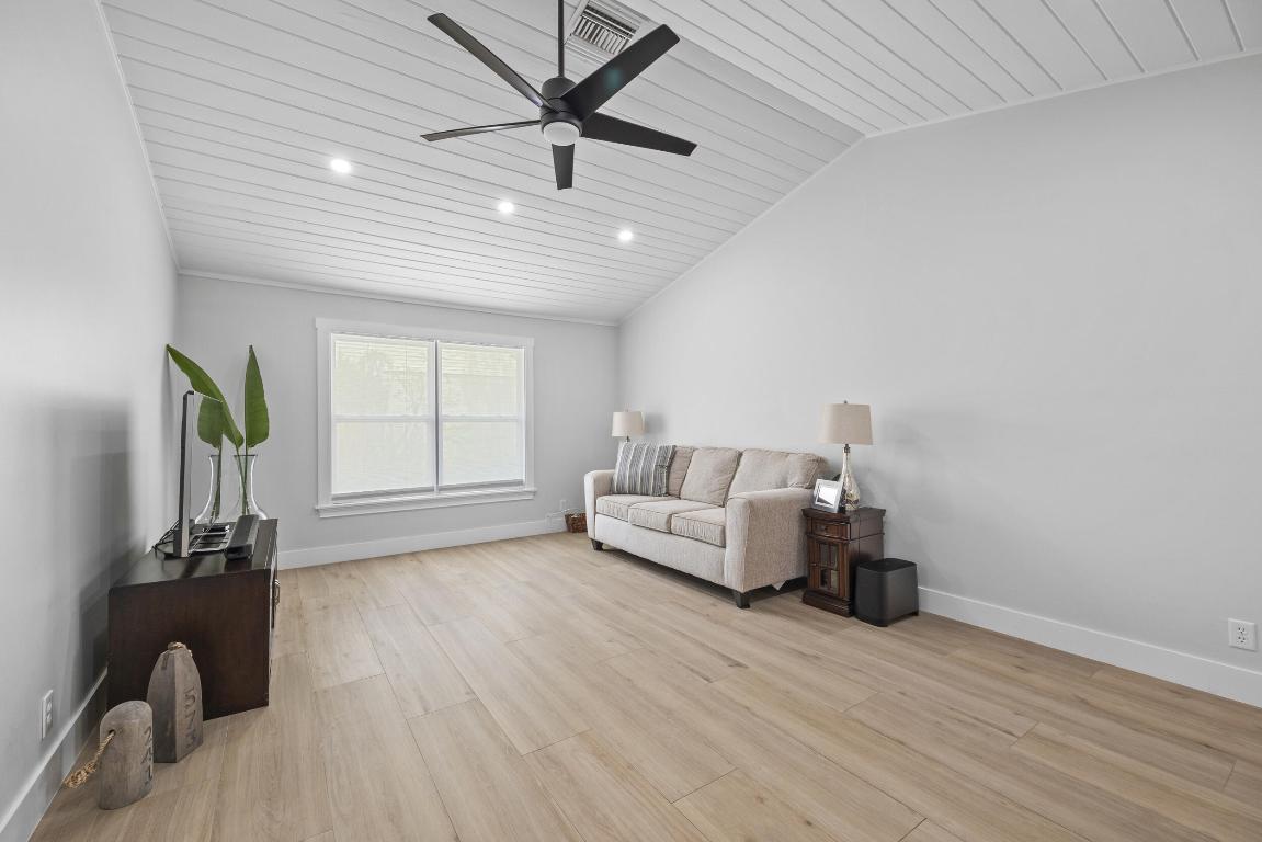 10 SE Splitrail Circle