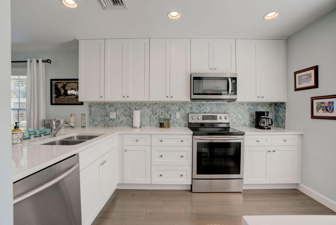 18580 SE Wood Haven Lane L