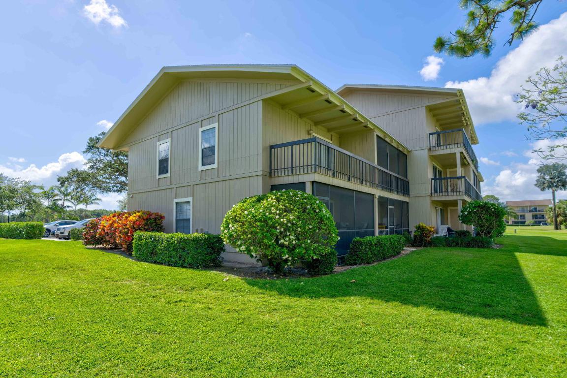 18580 SE Wood Haven Lane L