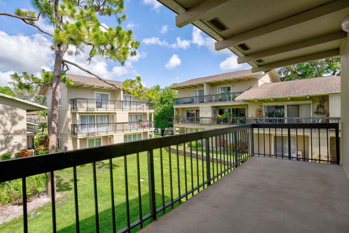 18580 SE Wood Haven Lane L