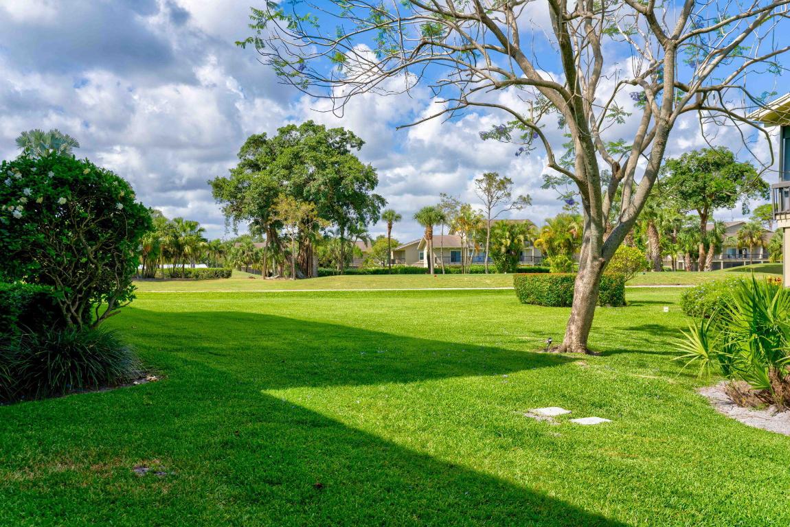 18580 SE Wood Haven Lane L