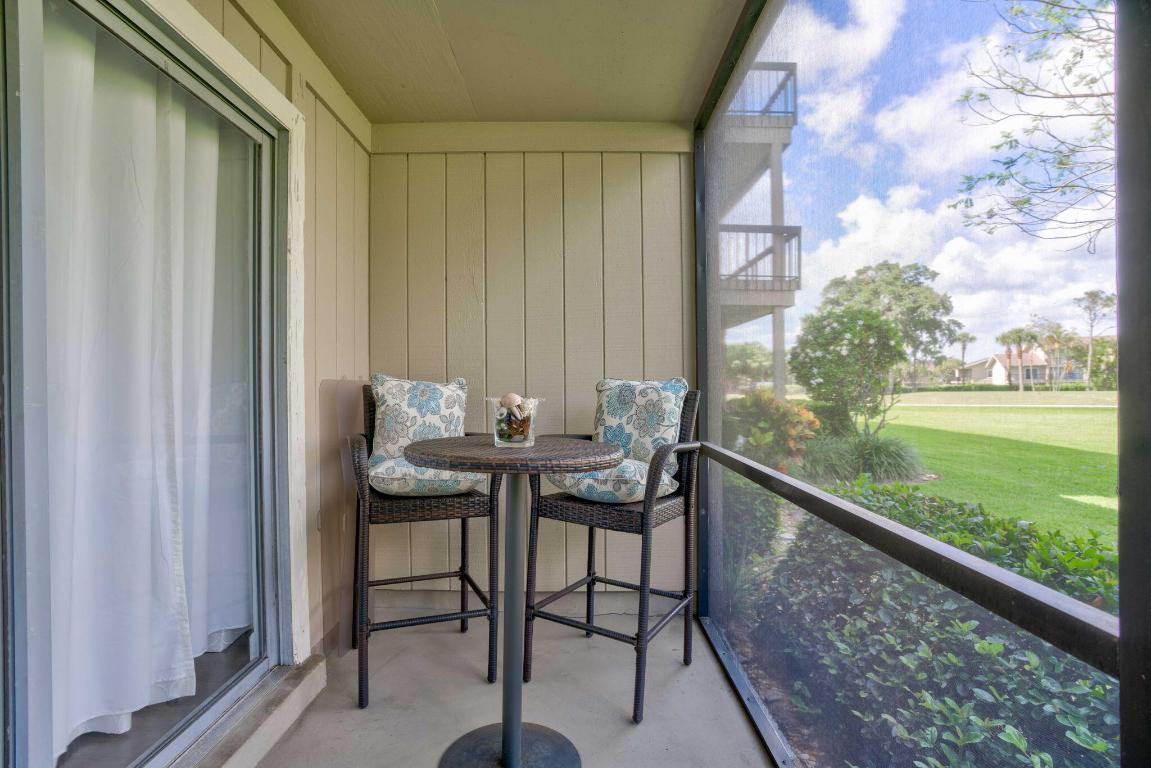 18580 SE Wood Haven Lane L