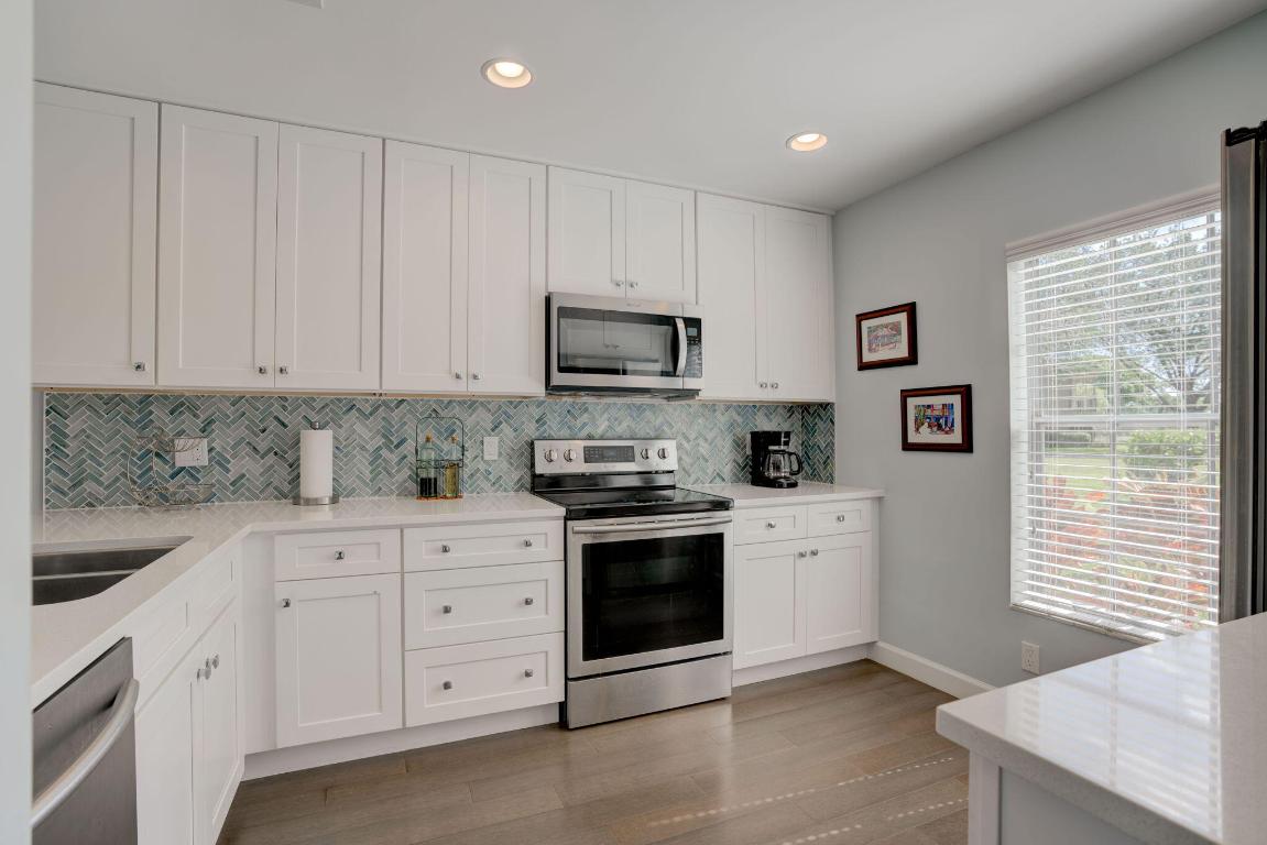 18580 SE Wood Haven Lane L