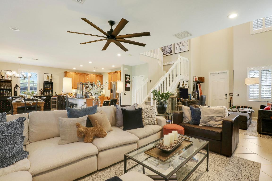 7894 SE Heritage Boulevard