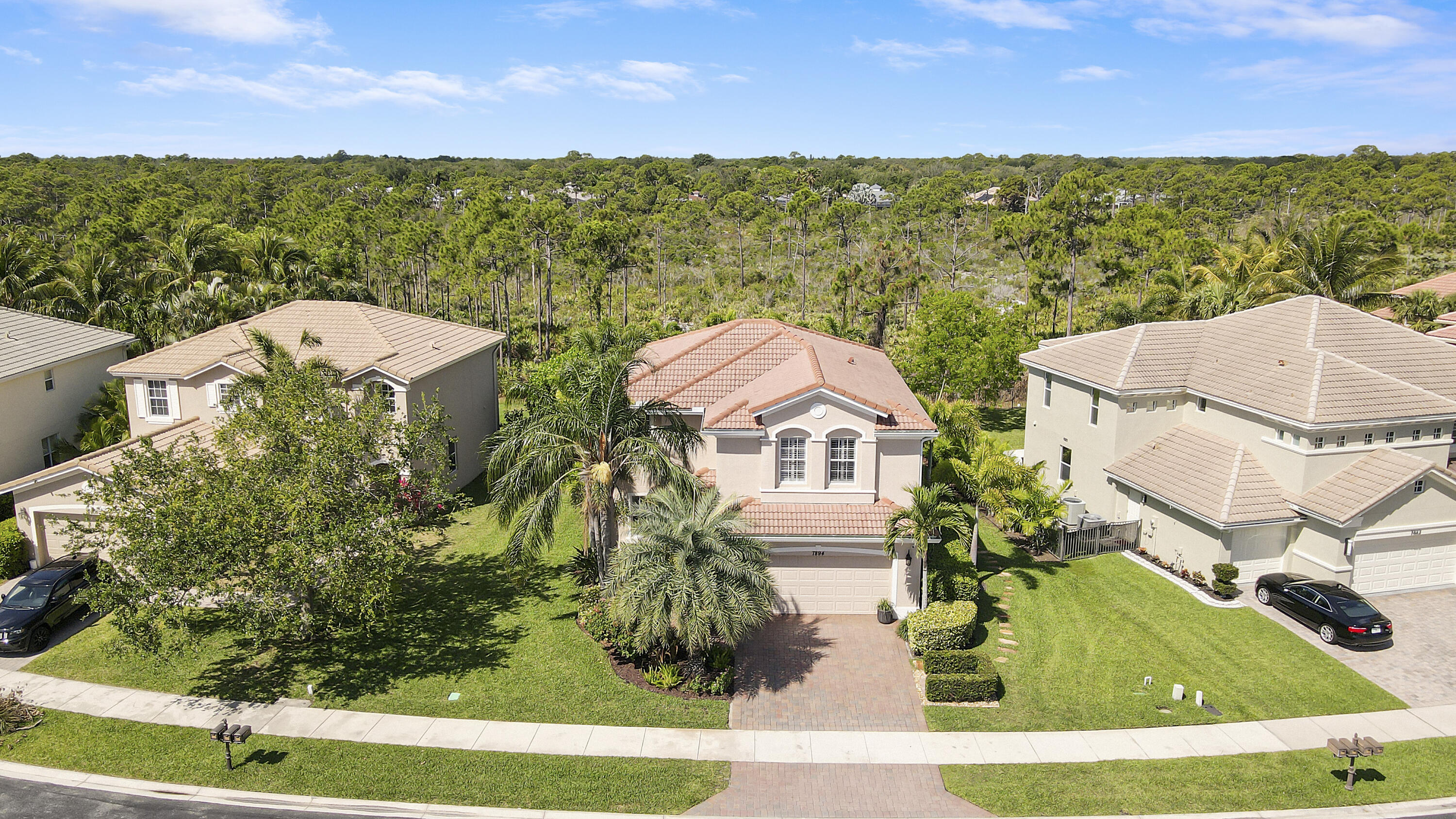 7894 SE Heritage Boulevard