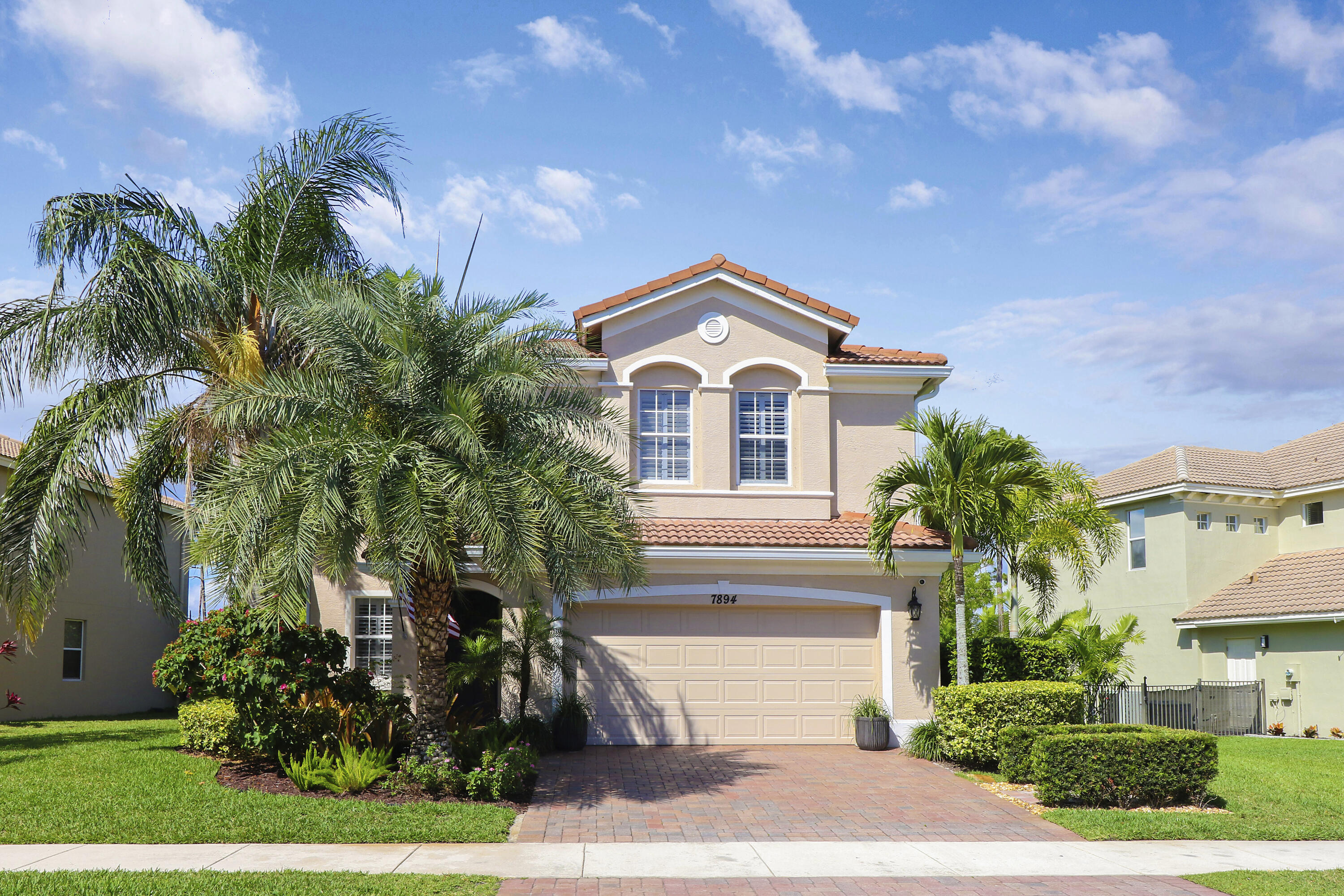 7894 SE Heritage Boulevard