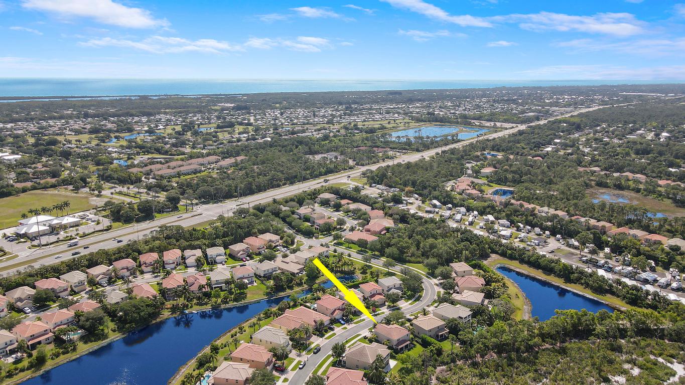 7894 SE Heritage Boulevard