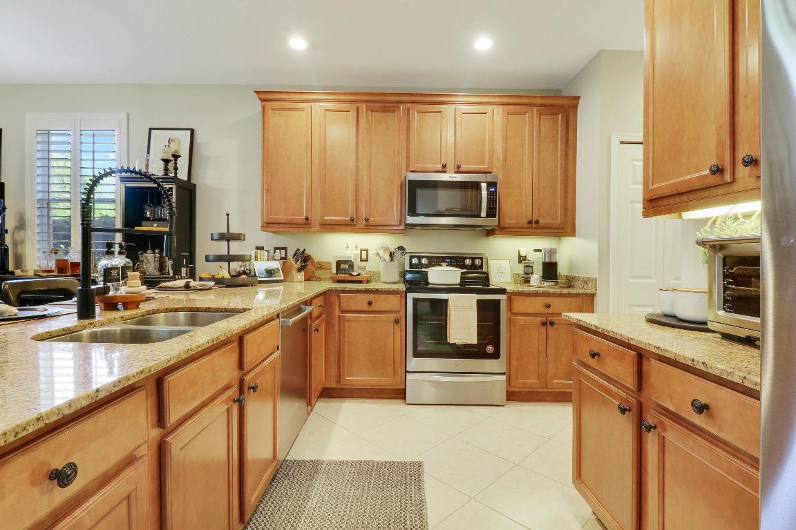 7894 SE Heritage Boulevard