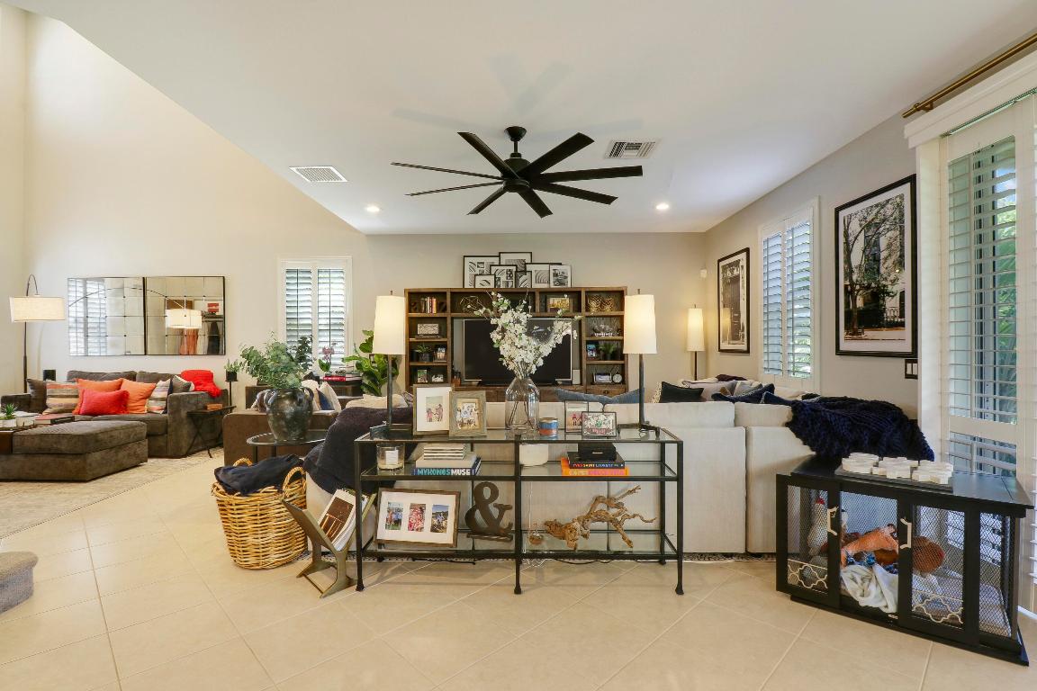 7894 SE Heritage Boulevard