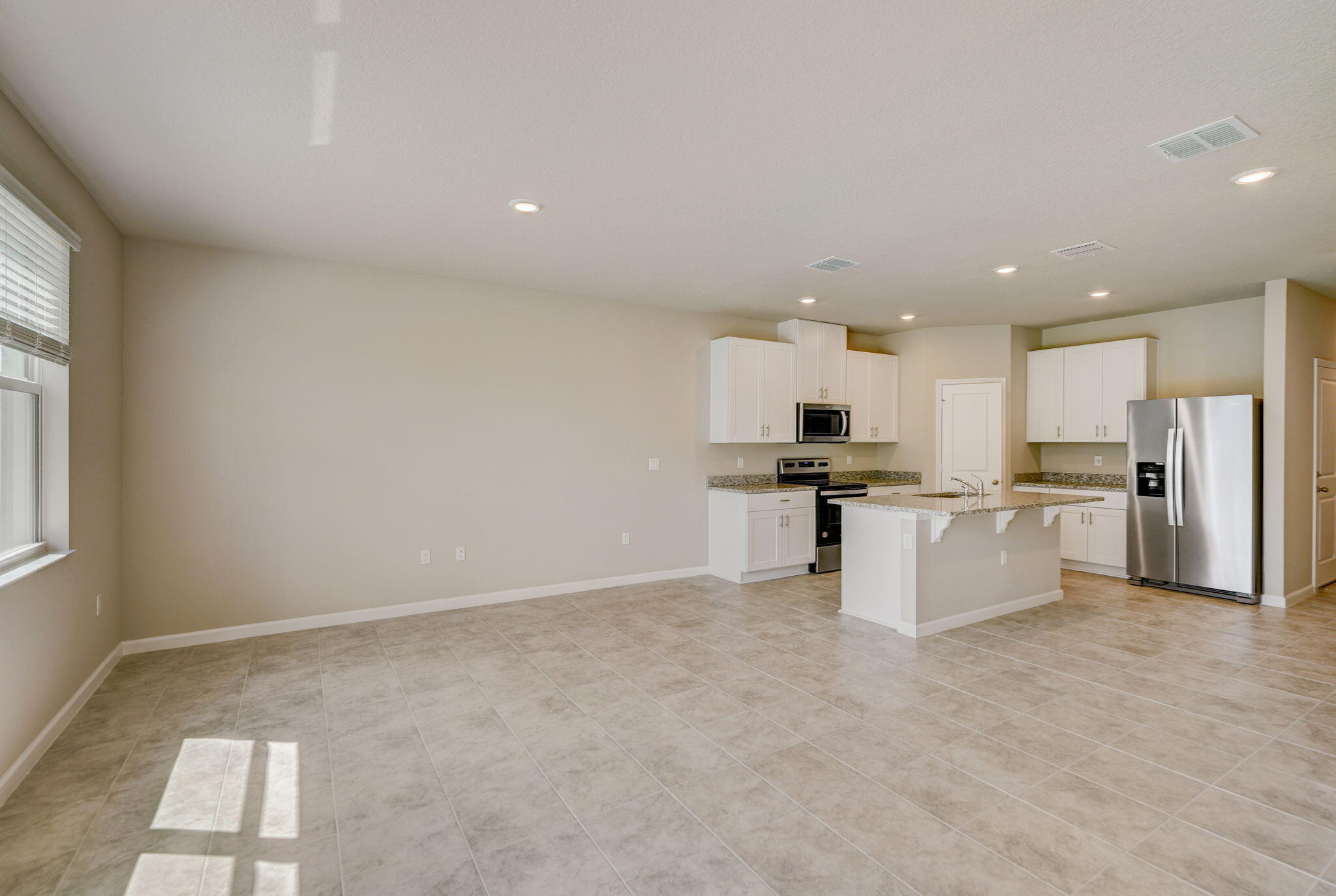 5720 SE Edgewater Circle