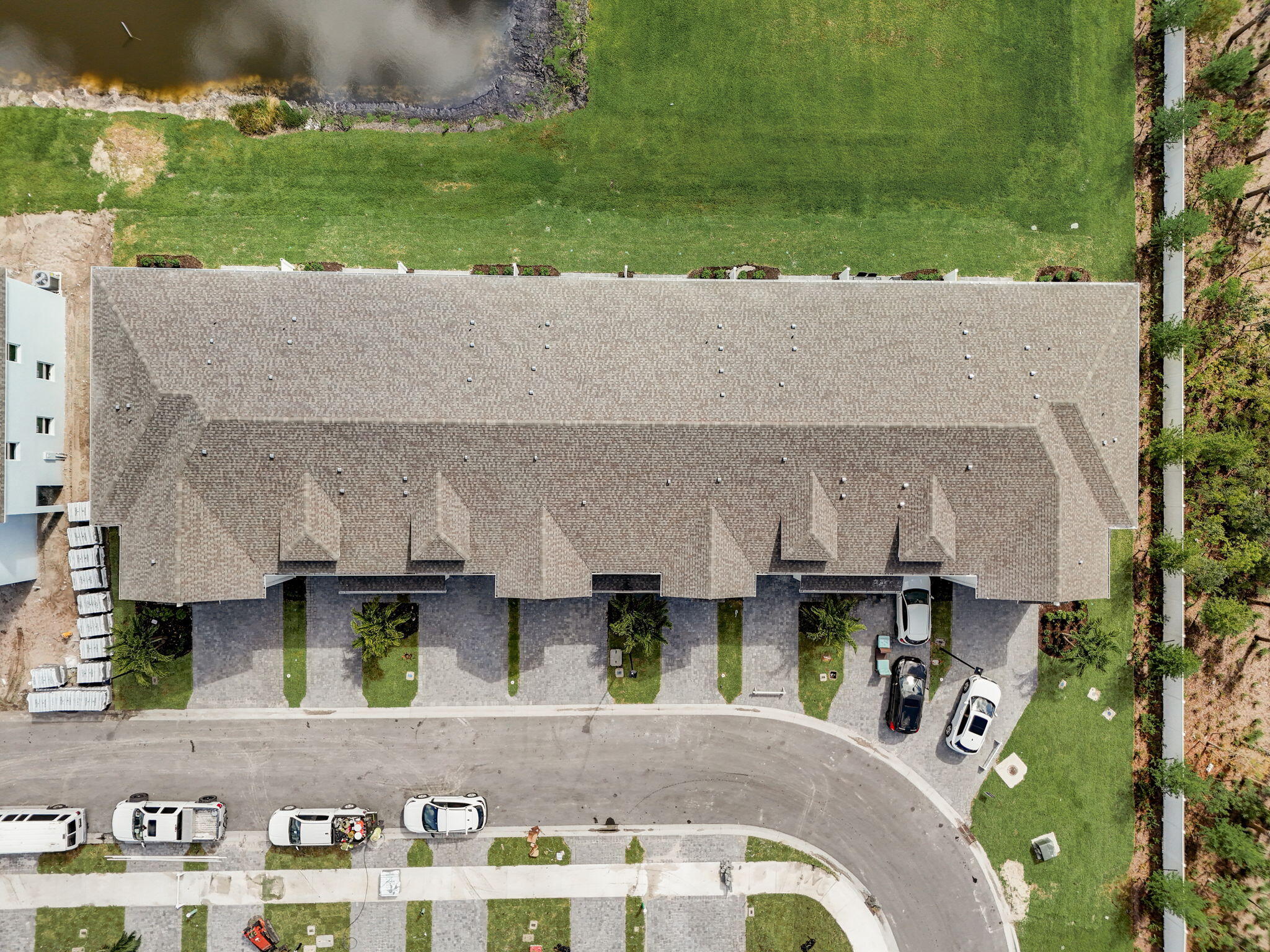 5720 SE Edgewater Circle