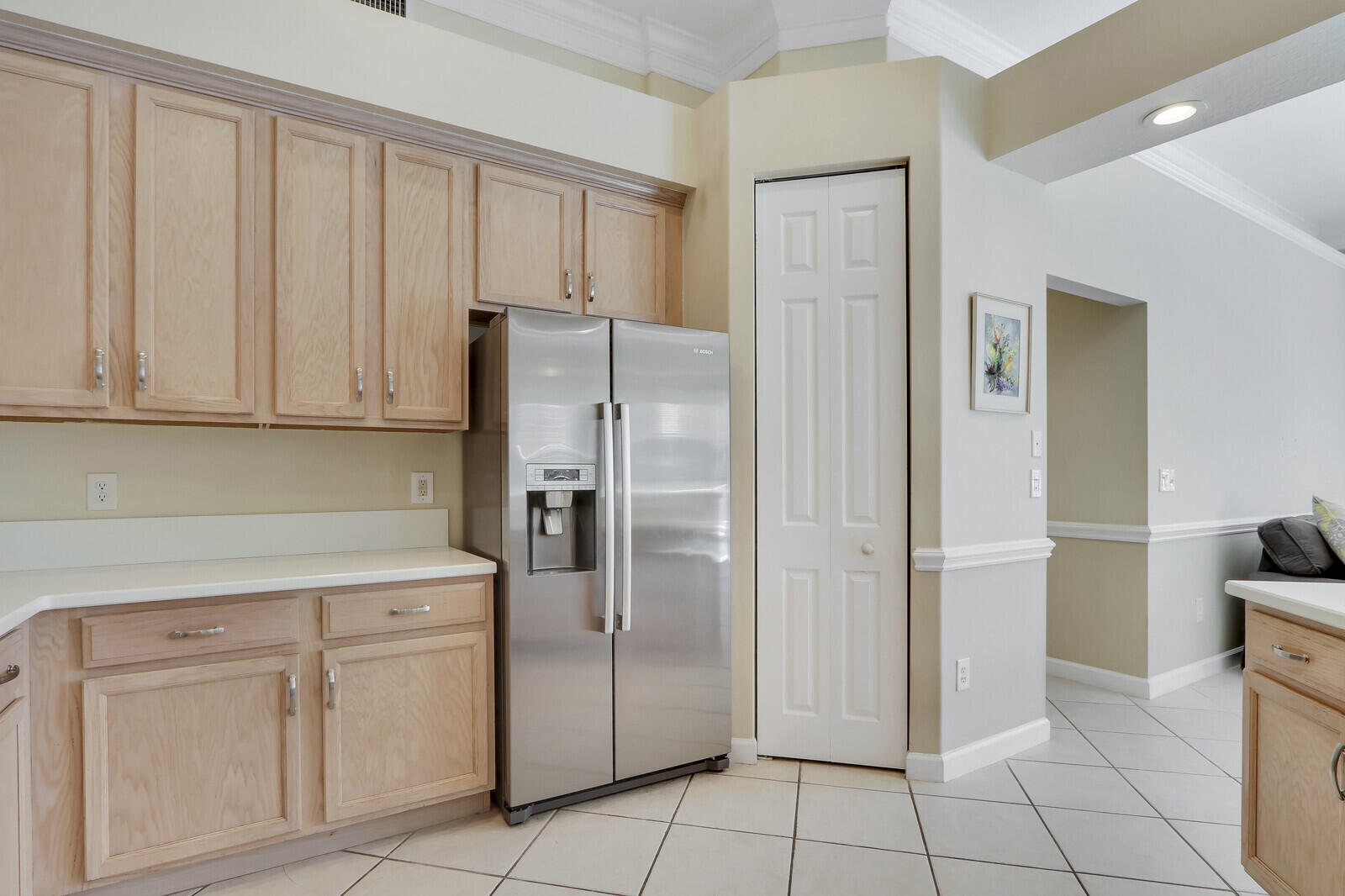 822 SW Blue Stem Way