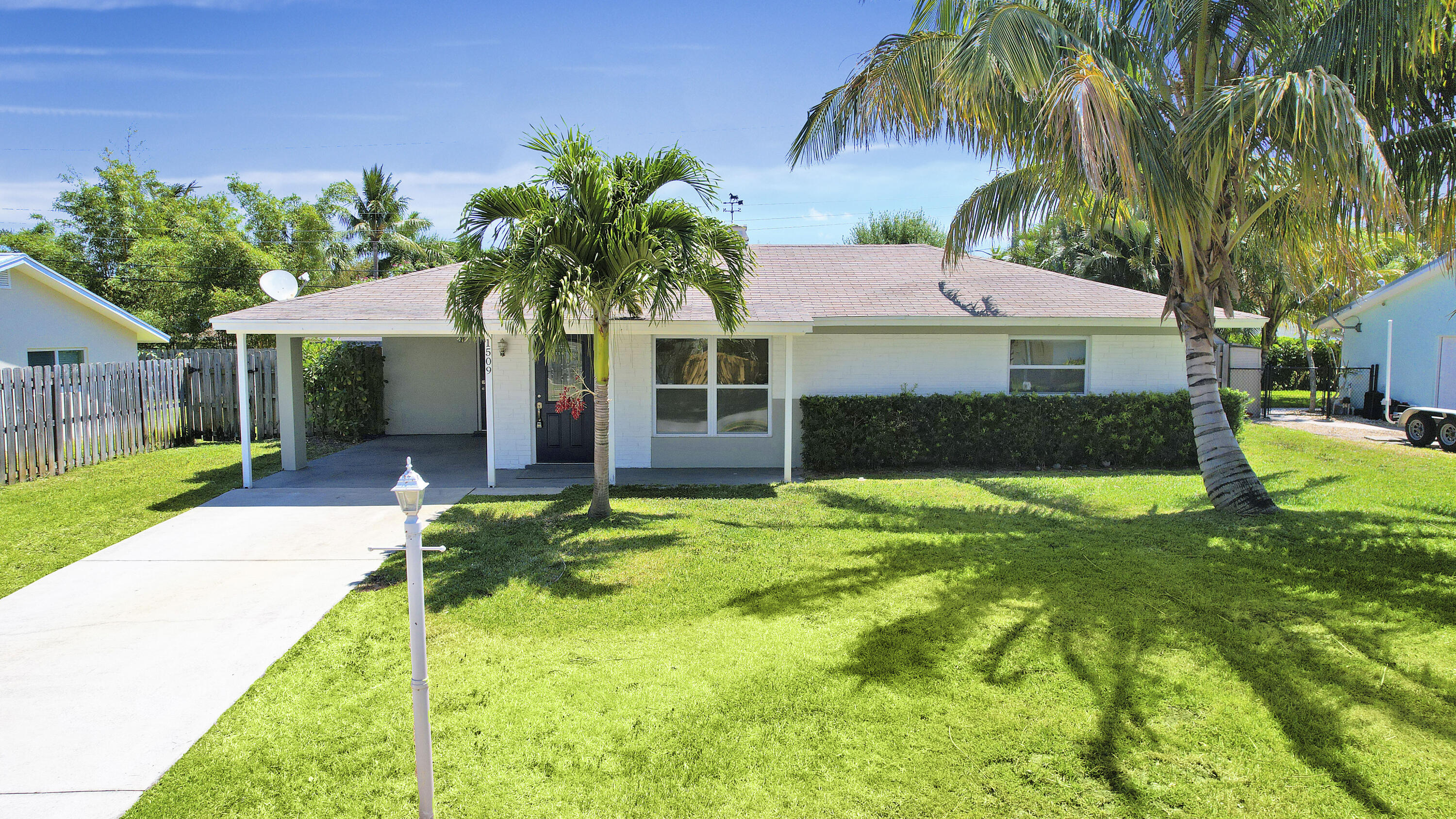 1509 Venus Avenue